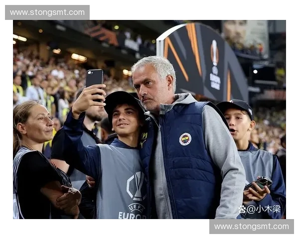 欧联杯16强巅峰对决各路豪强竞逐通往欧洲荣耀之战 欧联杯16强巅峰对决各路豪强竞逐通往欧洲荣耀之战